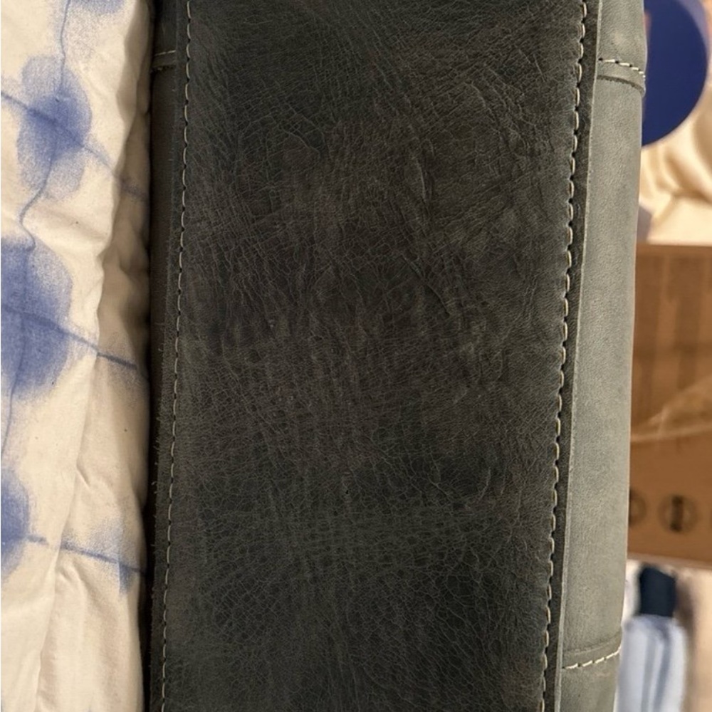 Portland Leather Goods - Lola - Large North/South Aqua zipper tote - Picture 4 of 7